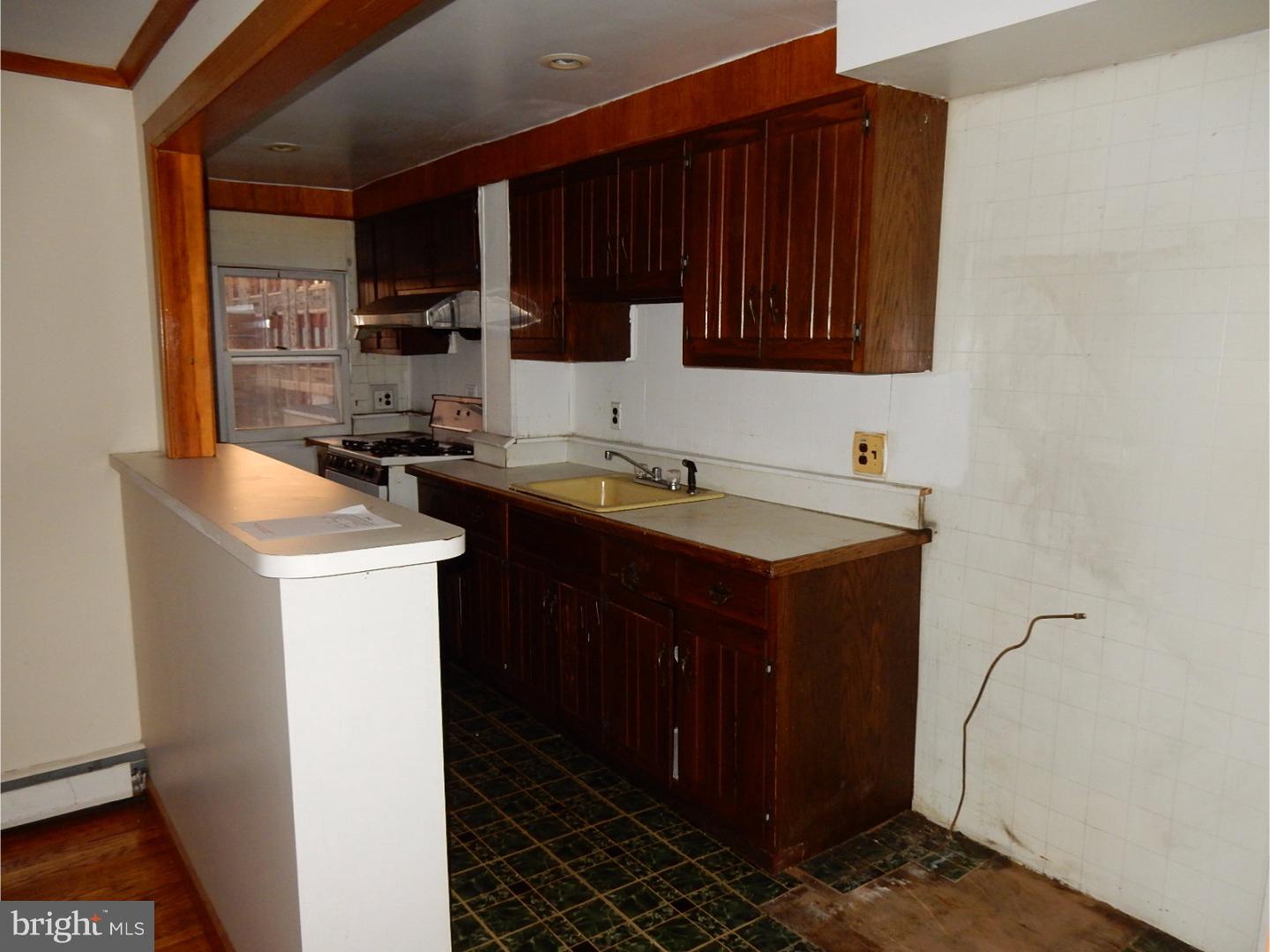 557 Millbank Road Upper Darby, PA 19082 - Photo 7 of 19 Kitchen