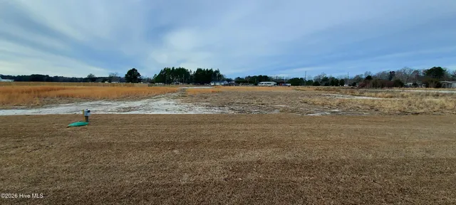 $309,000 | 639 Bright Harvest Drive, Maysville, NC 28555