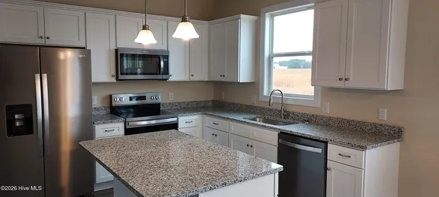 $309,000 | 639 Bright Harvest Drive, Maysville, NC 28555