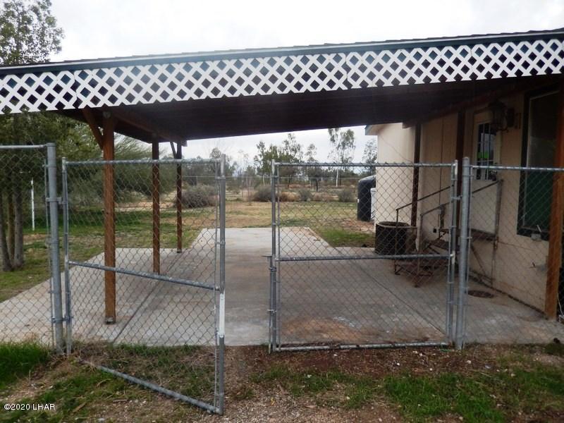 65942 Lindsey Road Salome, AZ 85348 - Photo 11 of 15 Carport