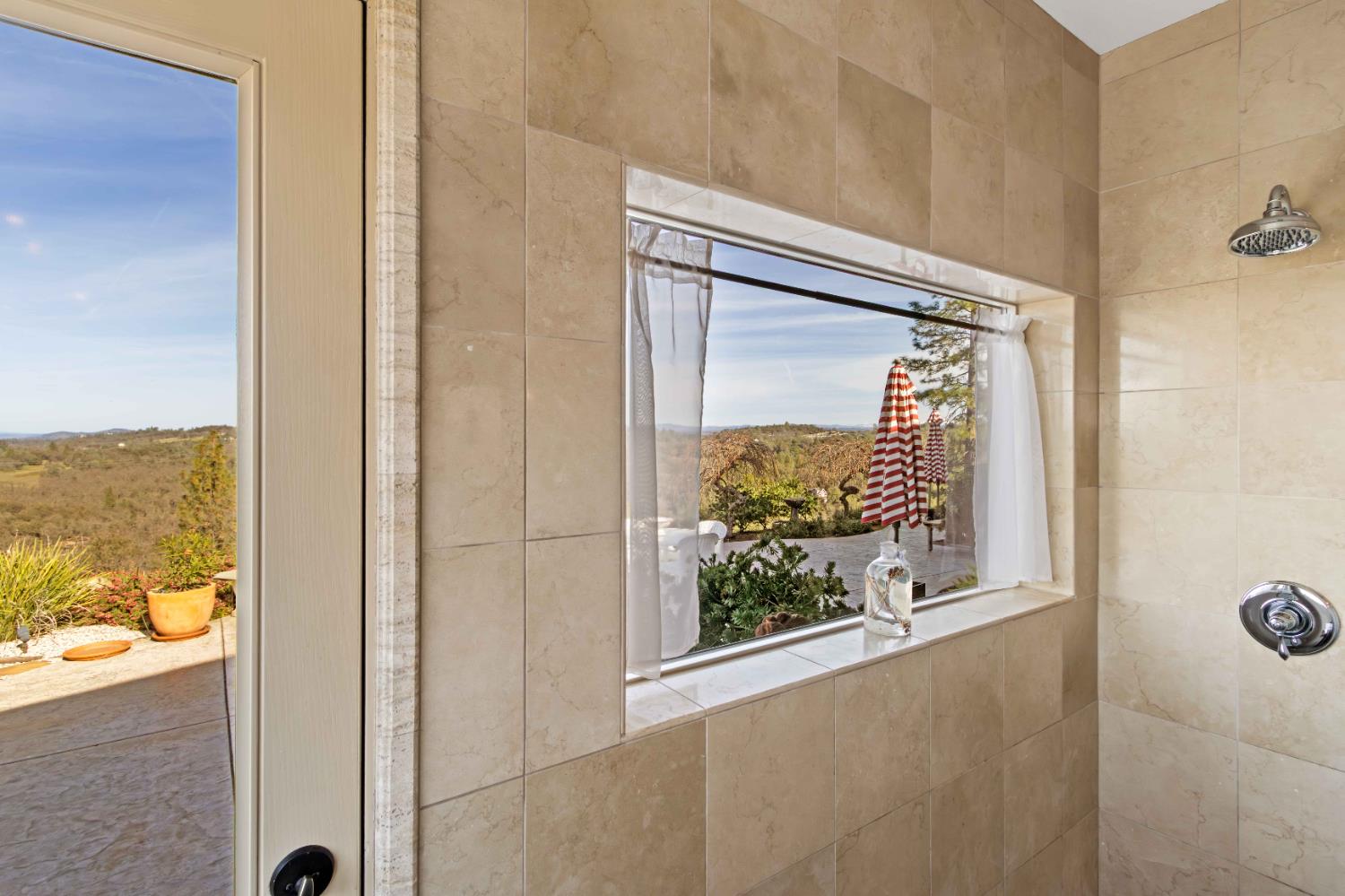5390 Lost Creek Road Shingle Springs, CA 95682 - Photo 19 of 81 Inside the shower stall.
