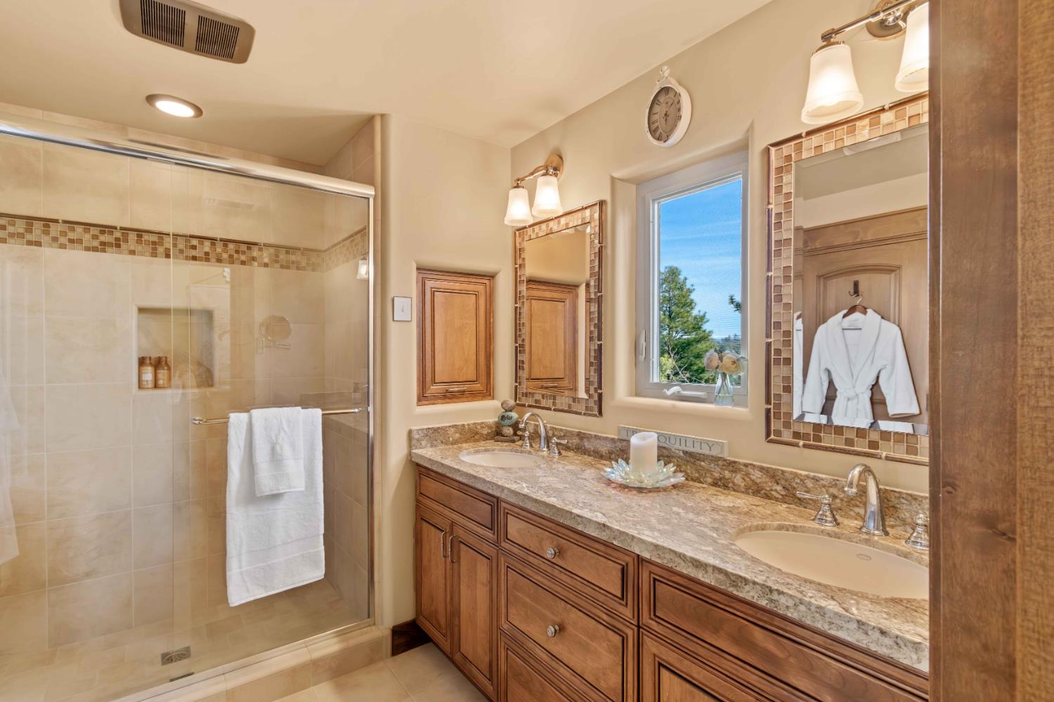 5390 Lost Creek Road Shingle Springs, CA 95682 - Photo 31 of 81 Upstairs bathroom with tiled shower stall.