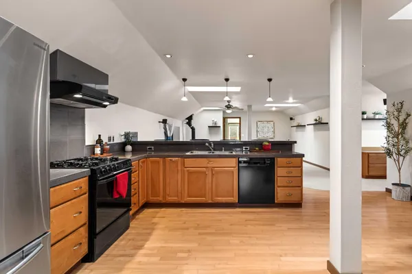 $1,990,000 | 5390 Lost Creek Road, Shingle Springs, CA 95682