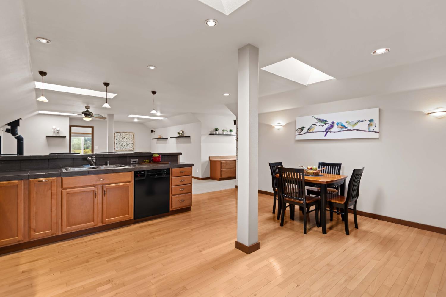 5390 Lost Creek Road Shingle Springs, CA 95682 - Photo 64 of 81 Eat-in kitchen, plus dining bar.