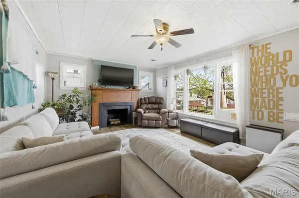 $395,000 | 437 West 8th Street, Hermann, MO 65041