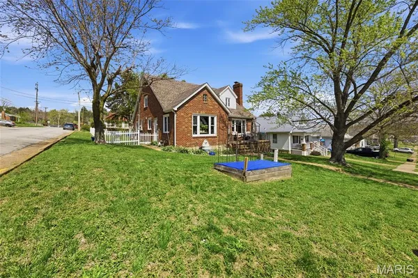 $395,000 | 437 West 8th Street, Hermann, MO 65041