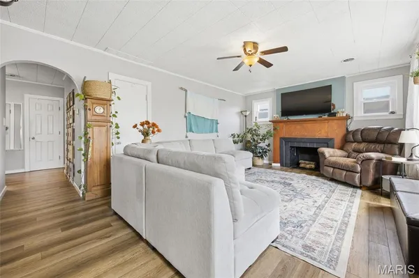 $395,000 | 437 West 8th Street, Hermann, MO 65041