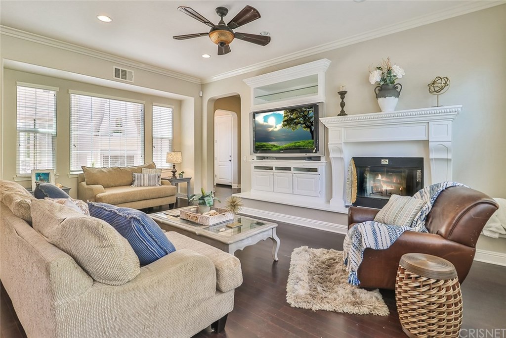 2948 Milestone Avenue Simi Valley, CA 93065 - Photo 4 of 70