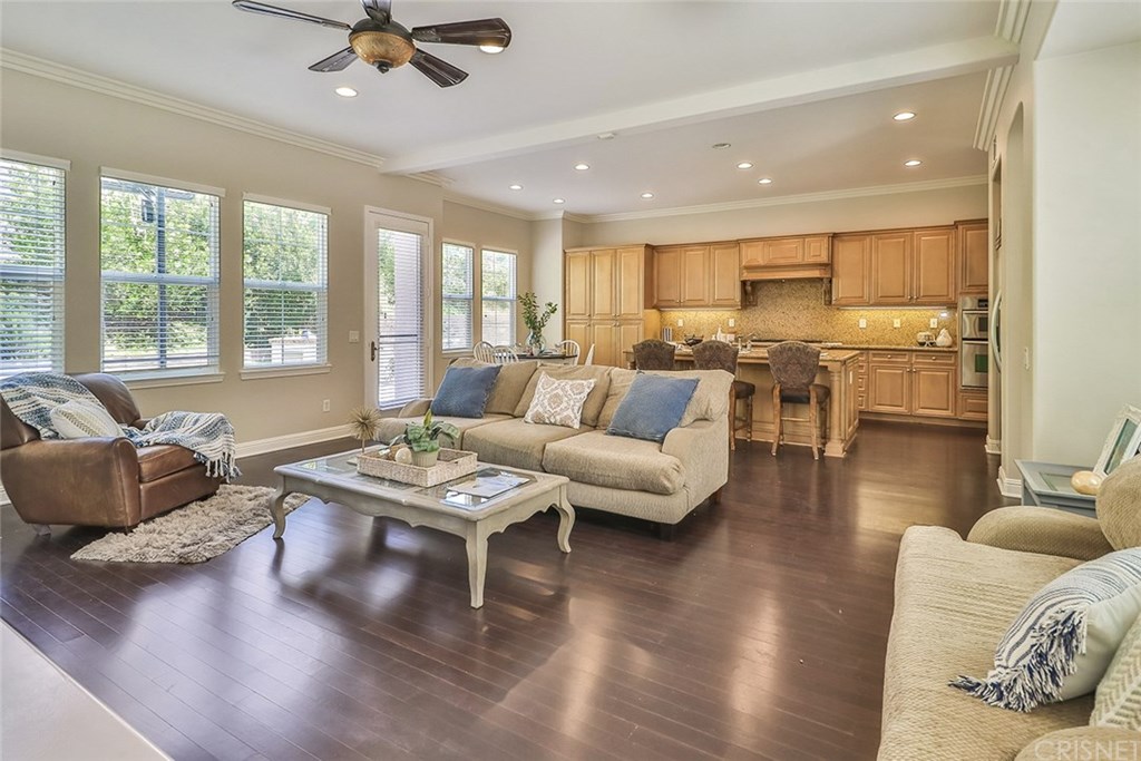 2948 Milestone Avenue Simi Valley, CA 93065 - Photo 5 of 70