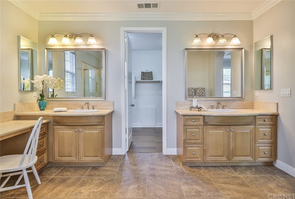 2948 Milestone Avenue Simi Valley, CA 93065 - Photo 62 of 70 dual vanity in master bath
