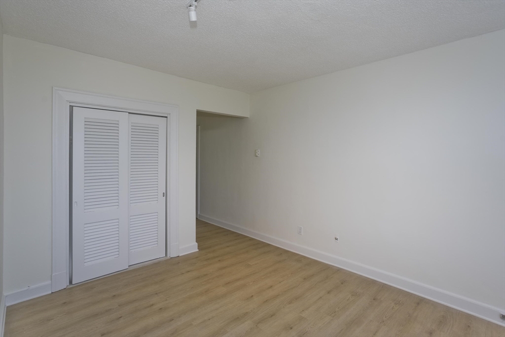 140 Chestnut Street, Unit 404 Springfield, MA 01103 - Photo 10 of 15 a view of an empty room