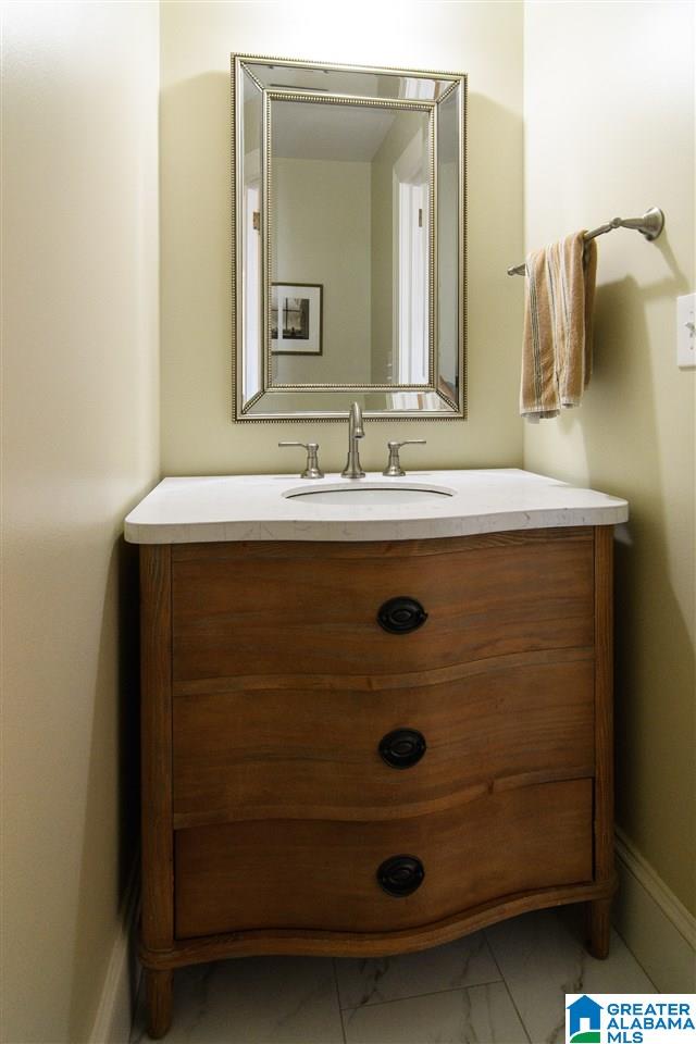 724 Linwood Road Birmingham, AL 35222 - Photo 22 of 38