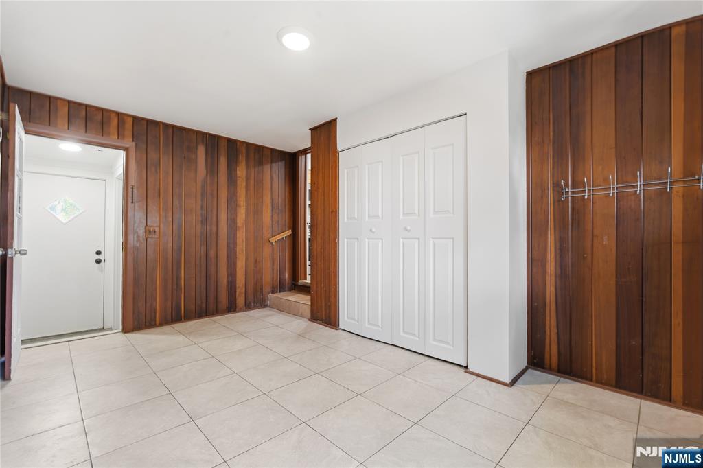 34 Rowland Avenue Hackensack, NJ 07601 - Photo 11 of 34