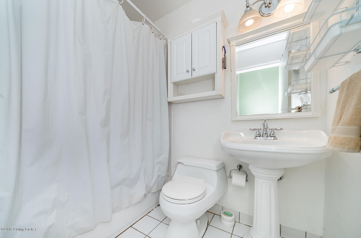 1007 Franelm Road Louisville, KY 40214 - Photo 20 of 43 1007 Franelm Rd L-14