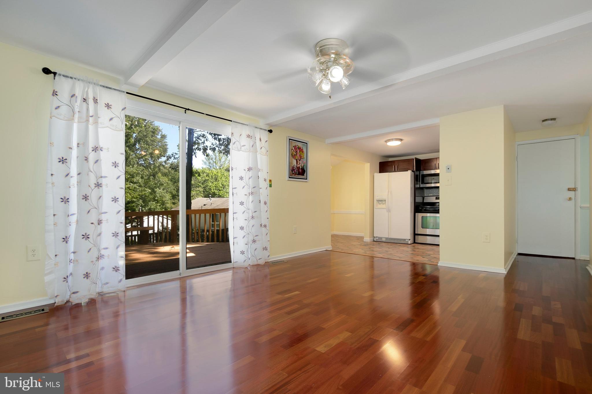 11564 Shadbush Court Reston, VA 20191 - Photo 7 of 37