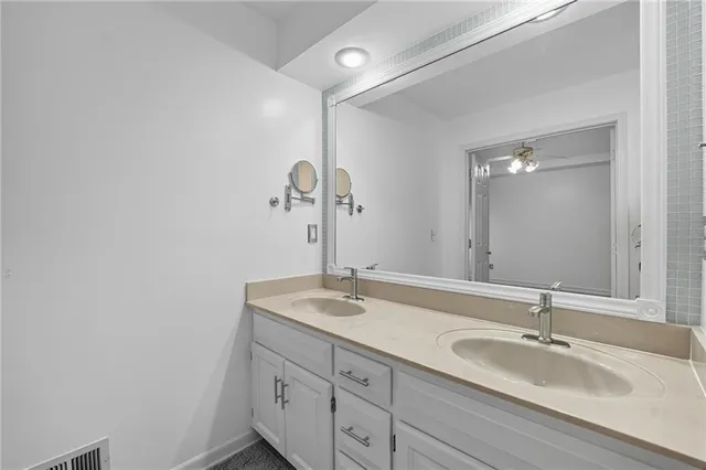 $285,000 | 8218 Northwest Bradford Court, Kansas City, MO 64151