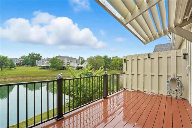 $285,000 | 8218 Northwest Bradford Court, Kansas City, MO 64151