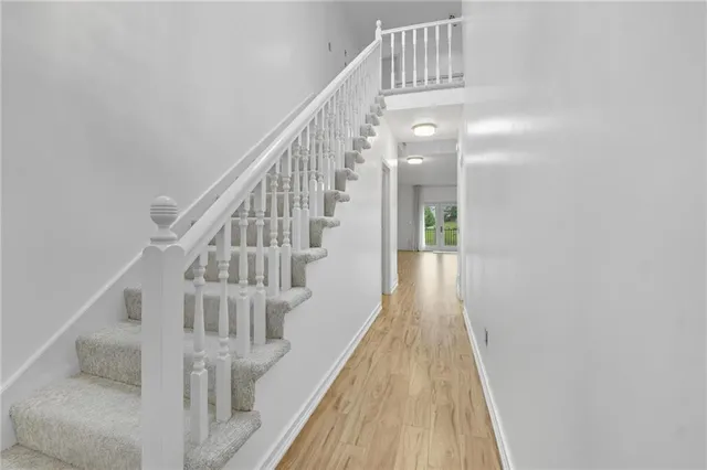 $285,000 | 8218 Northwest Bradford Court, Kansas City, MO 64151