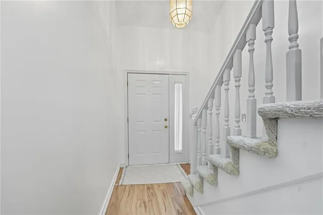 $285,000 | 8218 Northwest Bradford Court, Kansas City, MO 64151