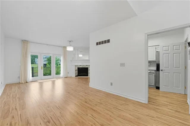 $285,000 | 8218 Northwest Bradford Court, Kansas City, MO 64151