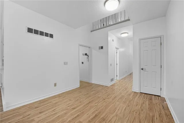 $285,000 | 8218 Northwest Bradford Court, Kansas City, MO 64151