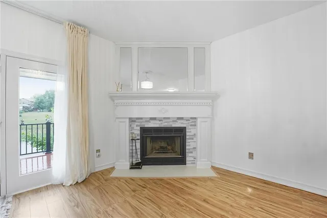 $285,000 | 8218 Northwest Bradford Court, Kansas City, MO 64151