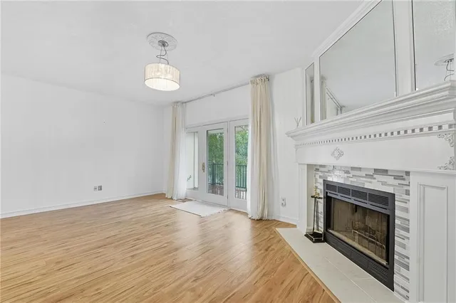 $285,000 | 8218 Northwest Bradford Court, Kansas City, MO 64151