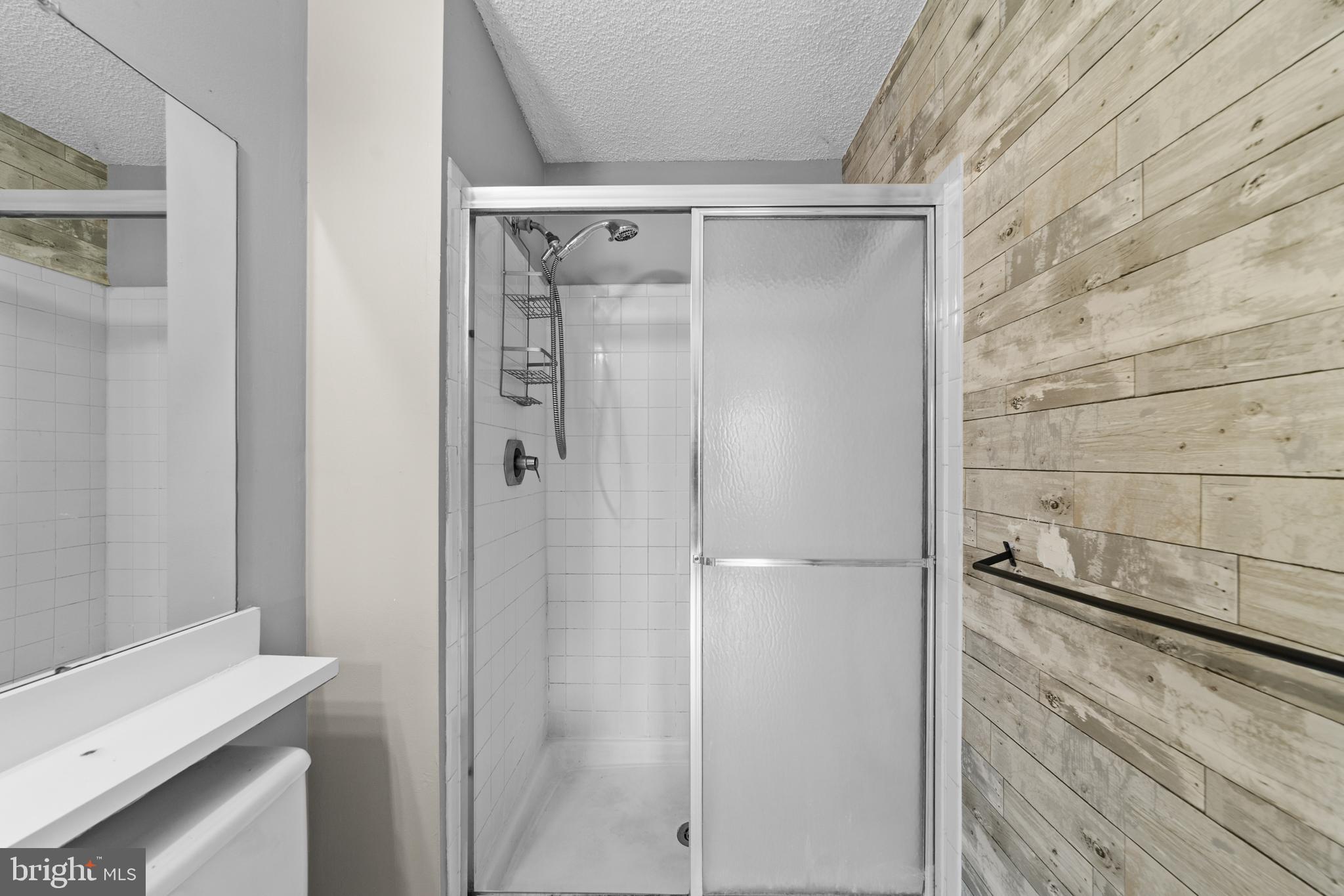 21 Kite Court Lawrenceville, NJ 08648 - Photo 23 of 30 a bathroom with a shower