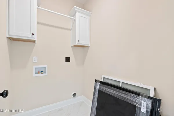 $299,900 | 709 Bolivar Drive, Nesbit, MS 38651