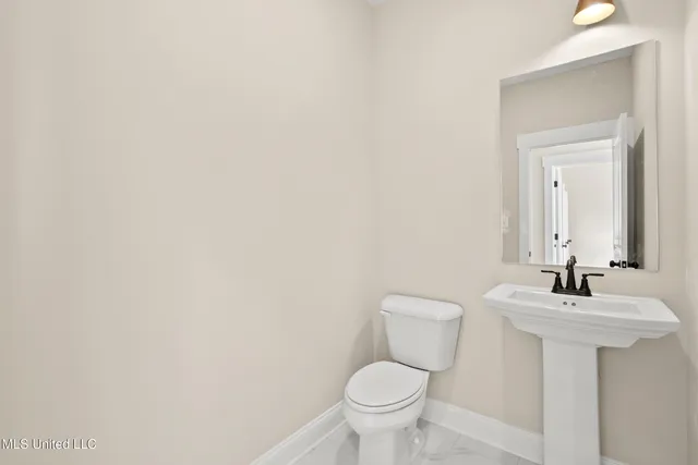 $299,900 | 709 Bolivar Drive, Nesbit, MS 38651