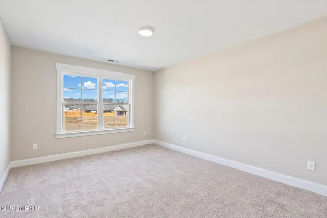 $299,900 | 709 Bolivar Drive, Nesbit, MS 38651