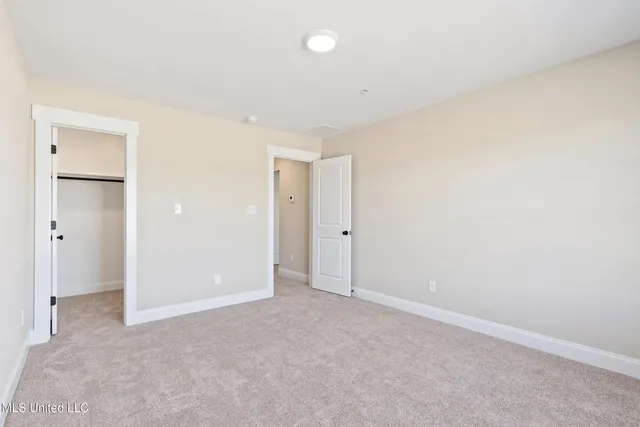 $299,900 | 709 Bolivar Drive, Nesbit, MS 38651