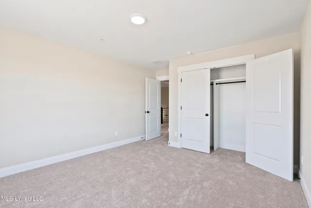 $299,900 | 709 Bolivar Drive, Nesbit, MS 38651