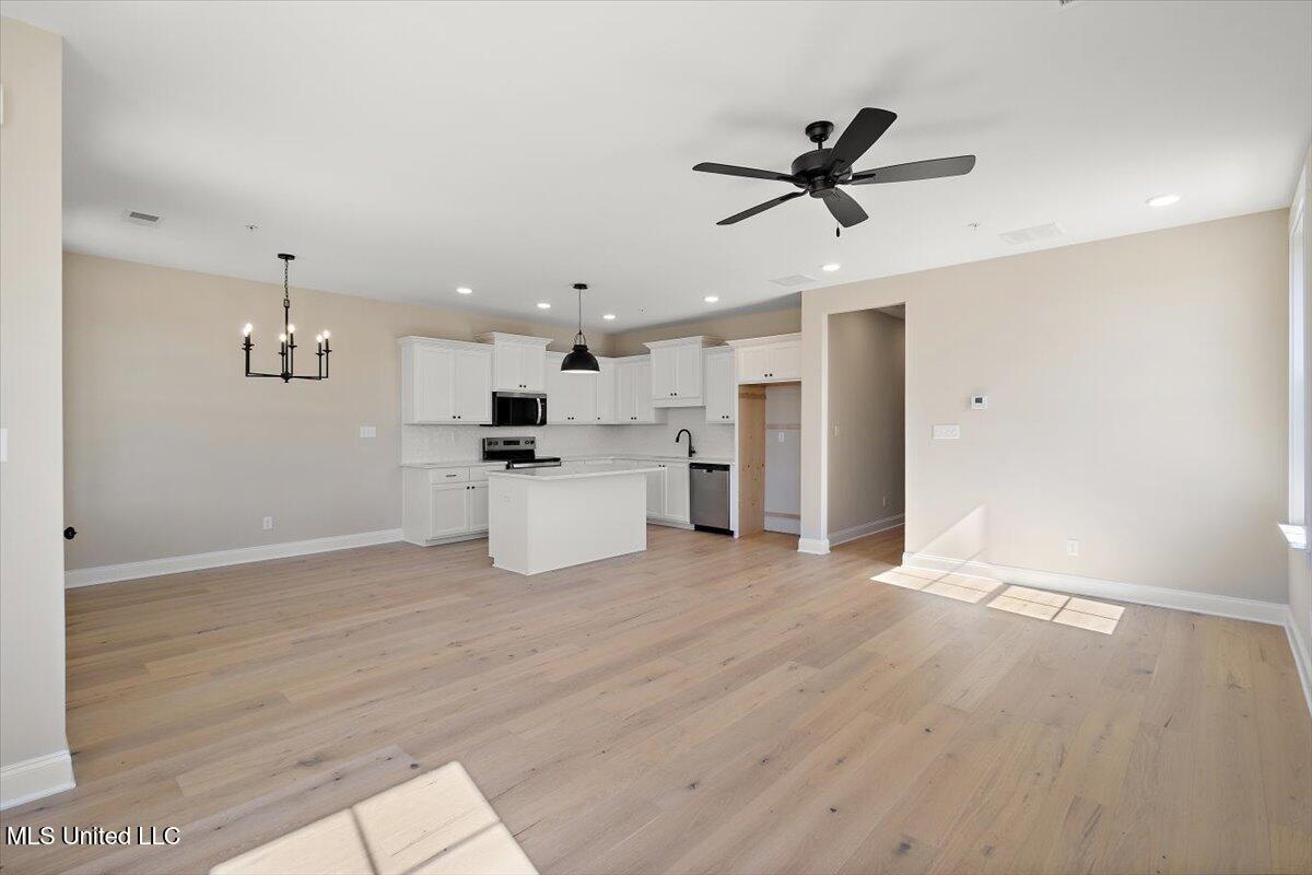 709 Bolivar Drive Nesbit, MS 38651 - Photo 8 of 30 Townhome