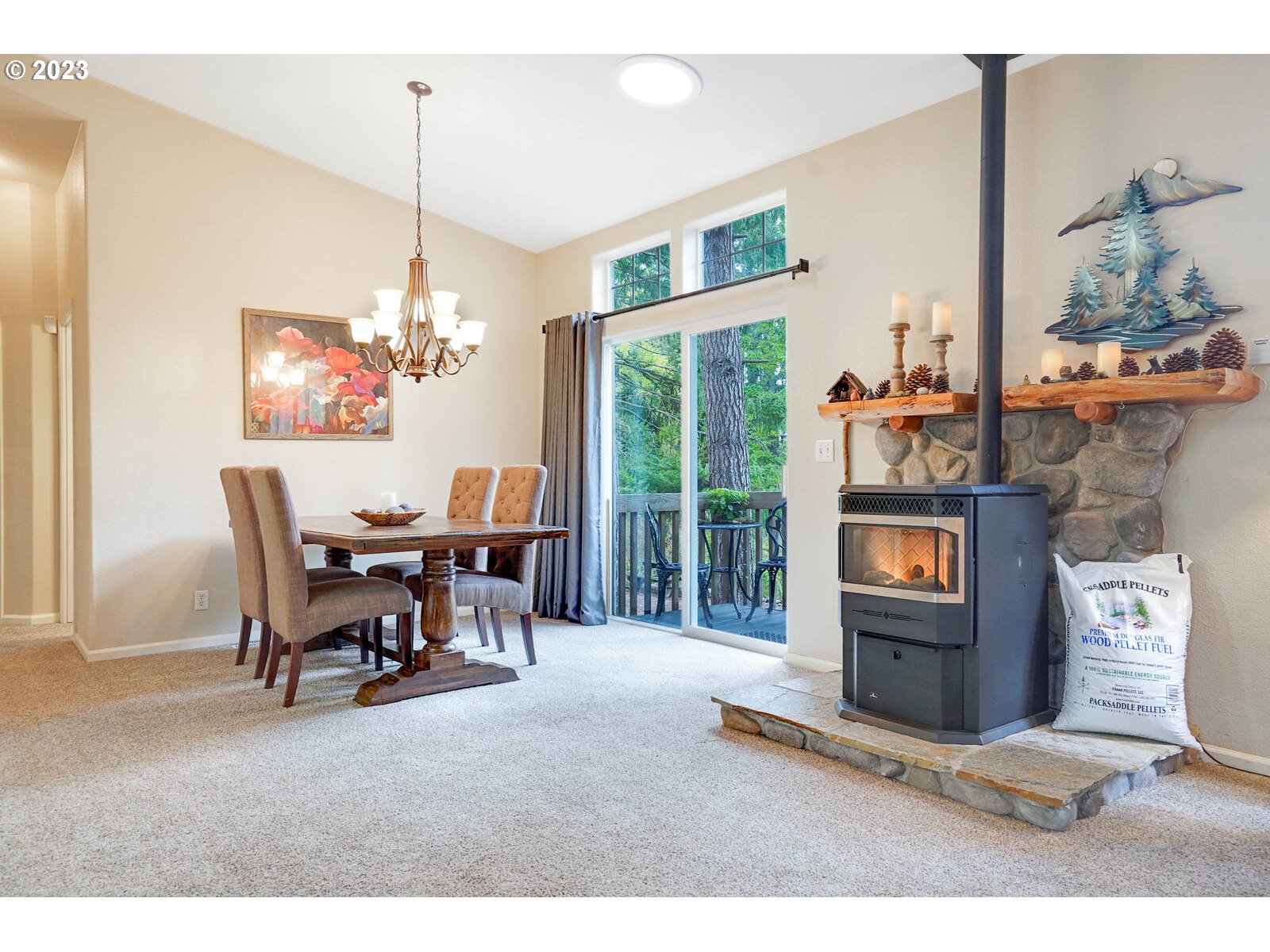 17511 South Abiqua Road Northeast Silverton, OR 97381 - Photo 11 of 47 Gallery Image 11