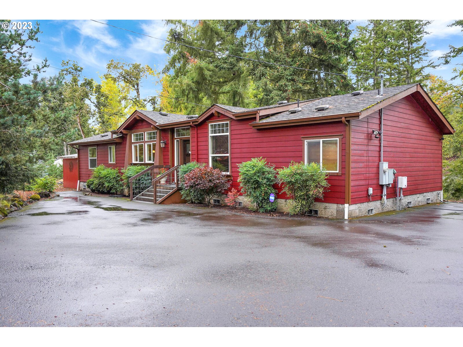 17511 South Abiqua Road Northeast Silverton, OR 97381 - Photo 3 of 47 Gallery Image 3