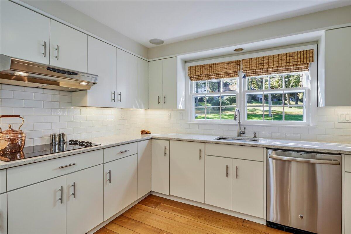 110 Ridge Acres Road Darien, CT 06820 - Photo 13 of 30 a kitchen with sink and cabinets