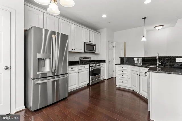 $3,150 | 45752 Winding Branch Terrace, Sterling, VA 20166