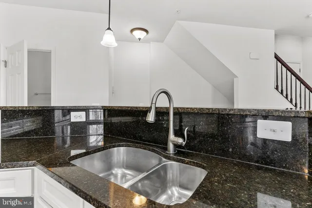 $3,150 | 45752 Winding Branch Terrace, Sterling, VA 20166