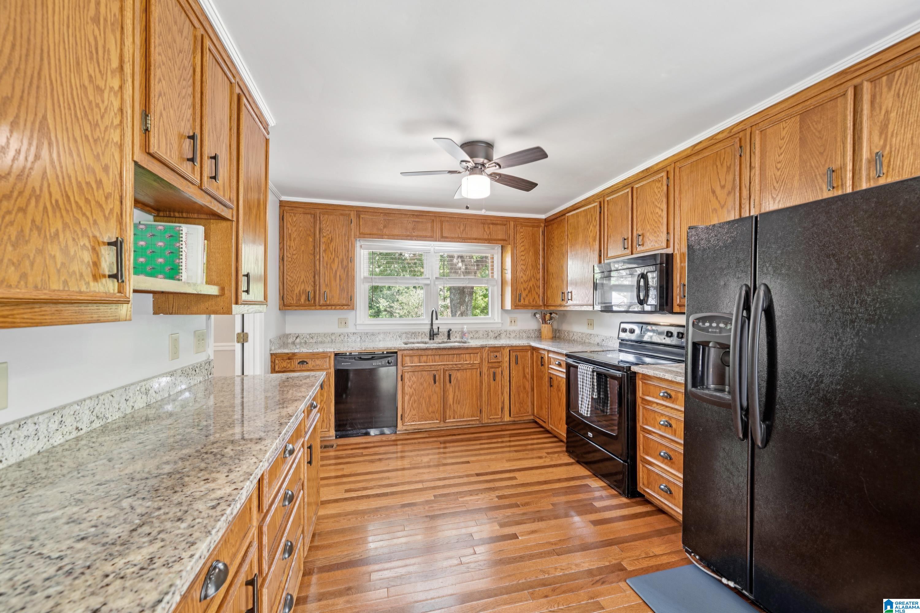 4045 South Shades Crest Road Birmingham, AL 35244 - Photo 20 of 48