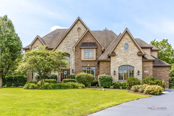 $1,649,000 | 37W209 Deer Pond Court, St. Charles, IL 60175