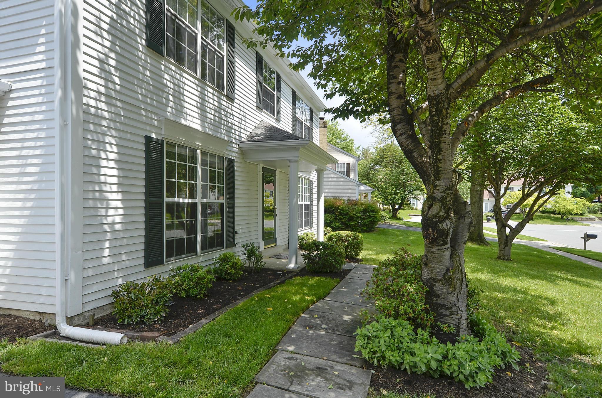 803 Pointer Ridge Drive Gaithersburg, MD 20878 - Photo 2 of 26 Exterior (Front)
