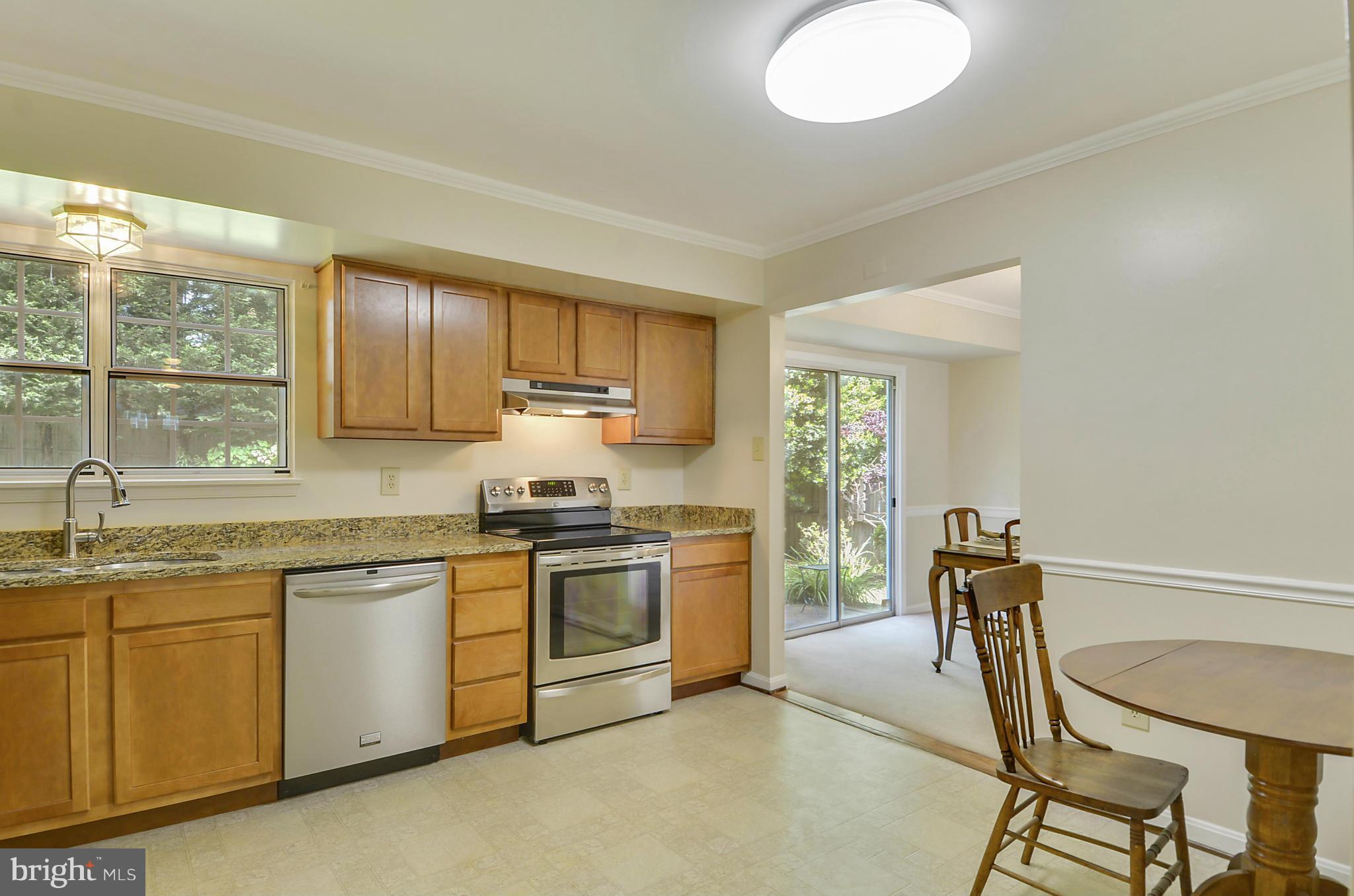 803 Pointer Ridge Drive Gaithersburg, MD 20878 - Photo 3 of 26 Kitchen