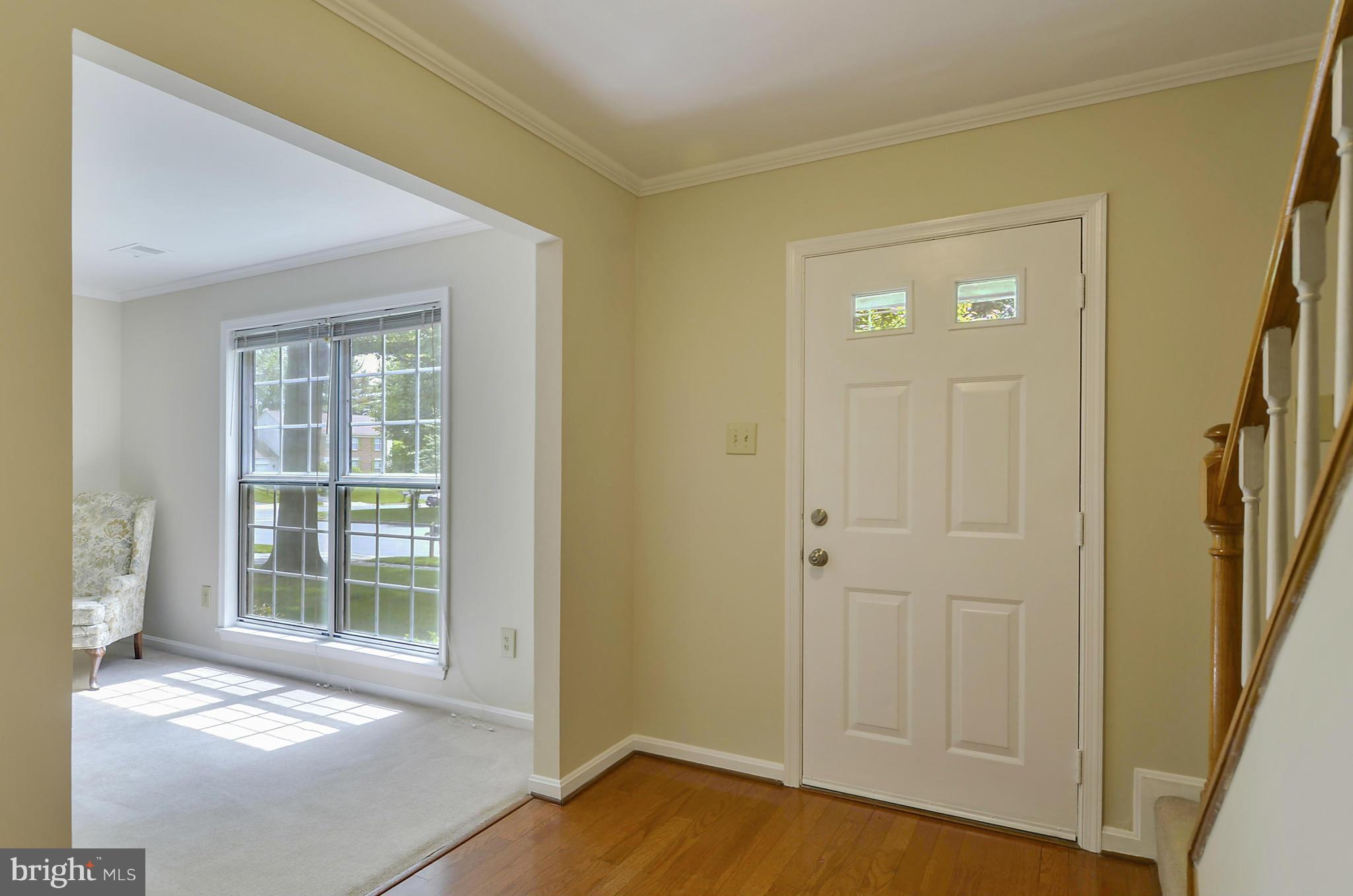 803 Pointer Ridge Drive Gaithersburg, MD 20878 - Photo 5 of 26 Interior (General)