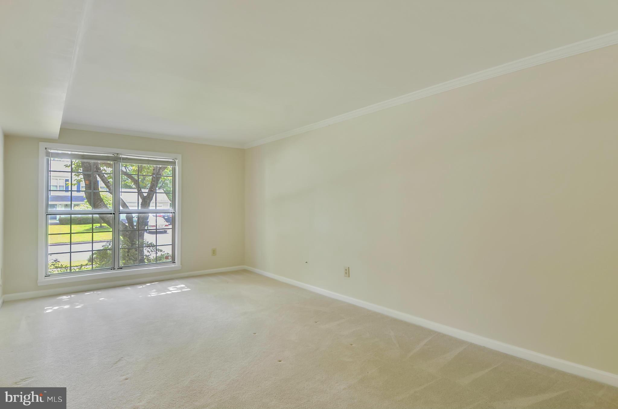 803 Pointer Ridge Drive Gaithersburg, MD 20878 - Photo 10 of 26 Family Room