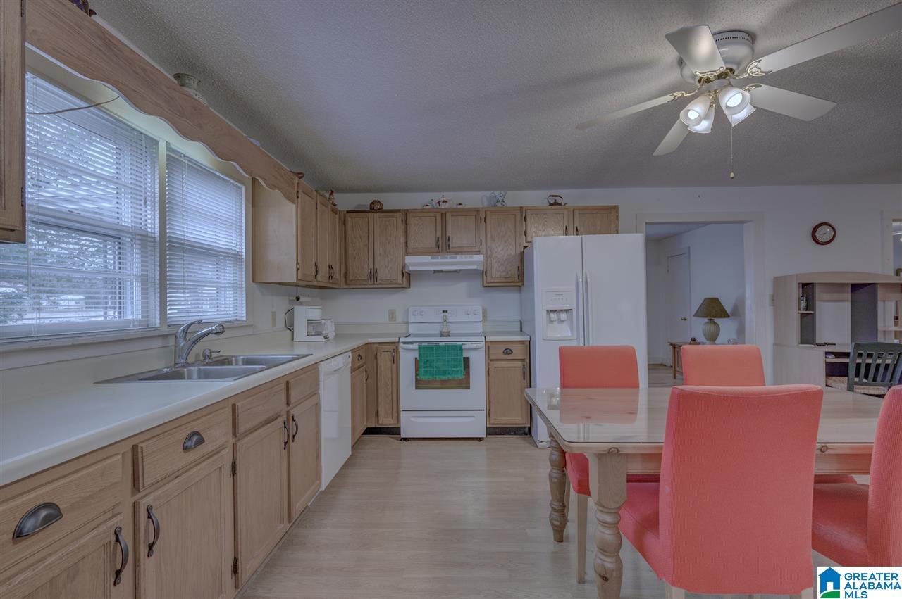 5125 Forestwood Road Adamsville, AL 35005 - Photo 9 of 42