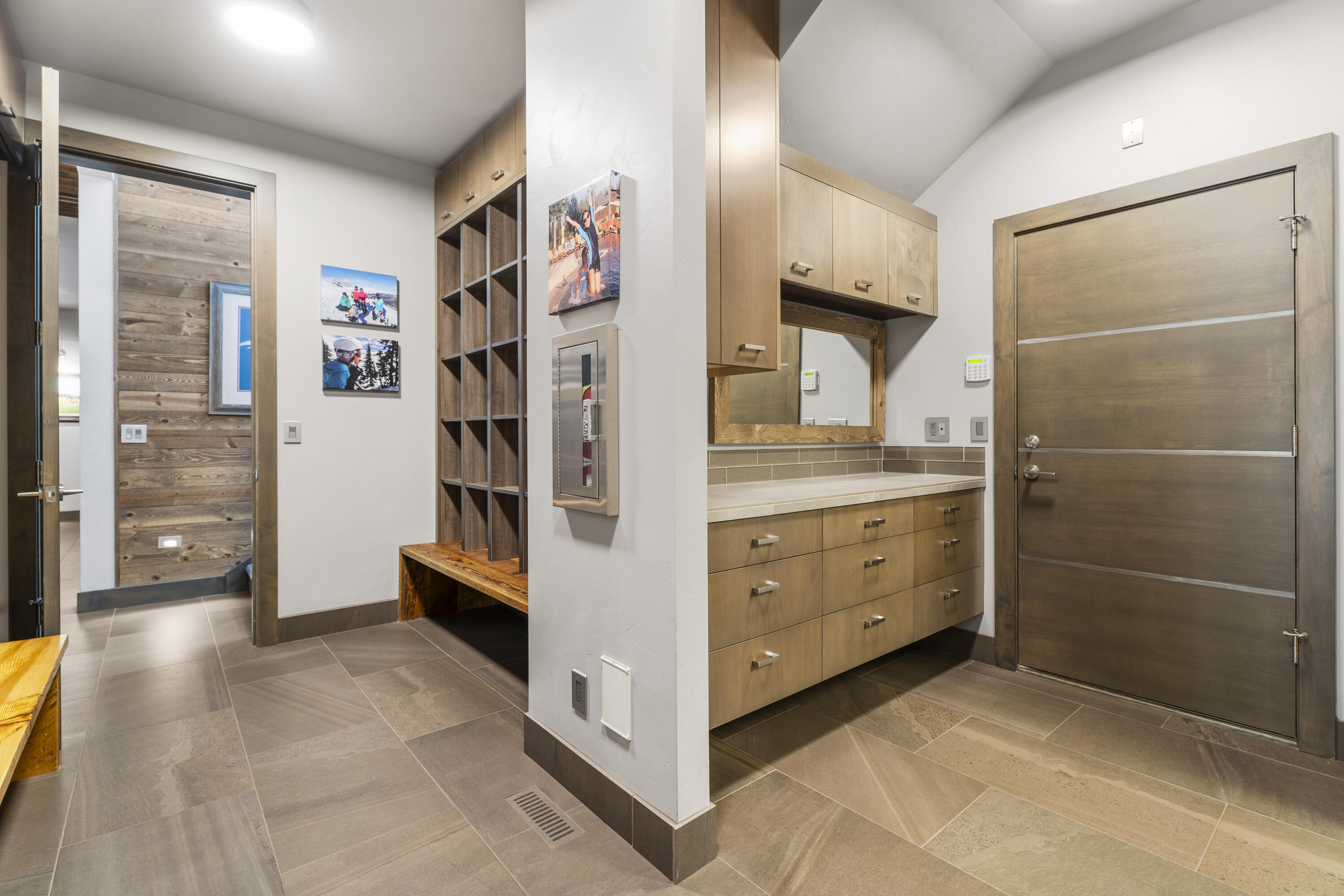 56641 Sunstone Loop, Unit 135 Bend, OR 97707 - Photo 31 of 62 Mud Room