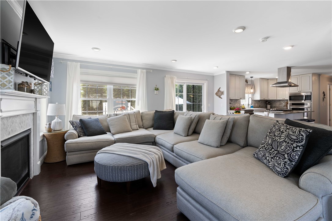 55 Sloop Drive Portsmouth, RI 02871 - Photo 10 of 30