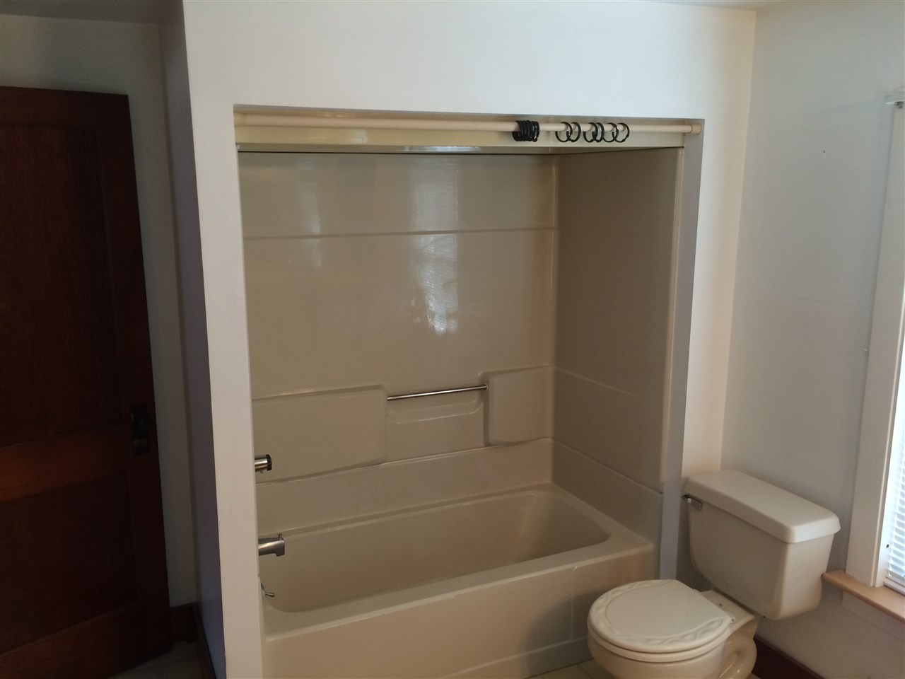 69 Mooresville Road, Unit 92810 Manchester, NH 03103 - Photo 5 of 19 Gallery Image 5