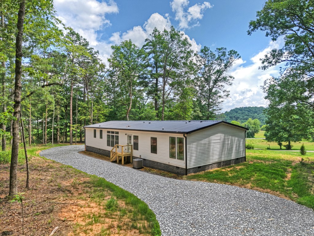 5668 Mobile Road McCaysville, GA 30555 - Photo 53 of 59 Gallery Image 53